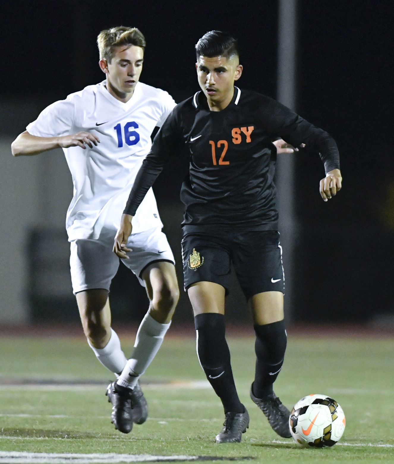 121318 SM SY b soccer 05.jpg